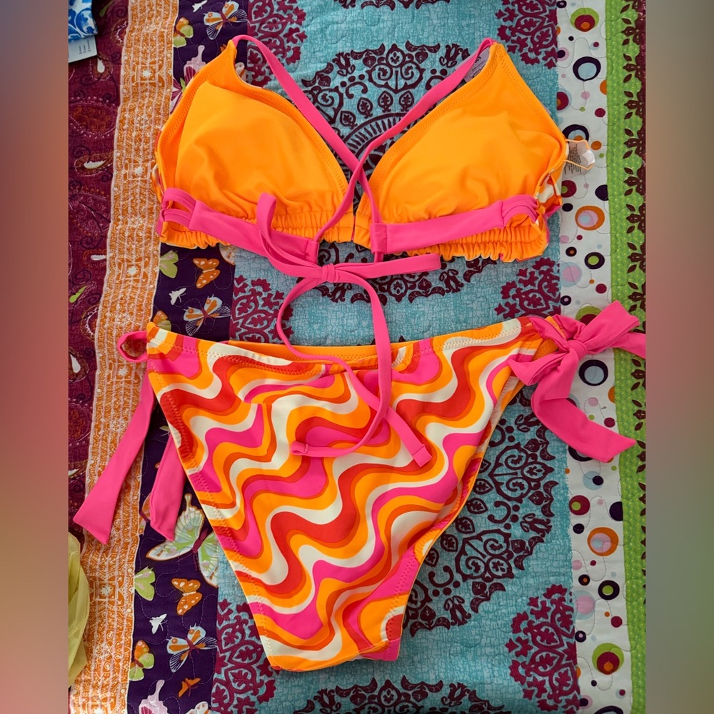 Wild Fable Orange and Pink Reversible Bikini - Picture 2 of 6